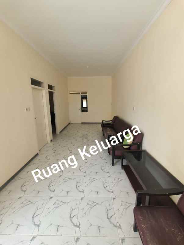 dijual rumah wisma penjaringan sari