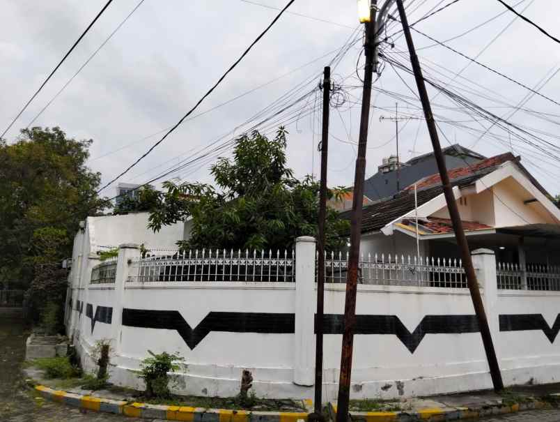 dijual rumah wisma permai