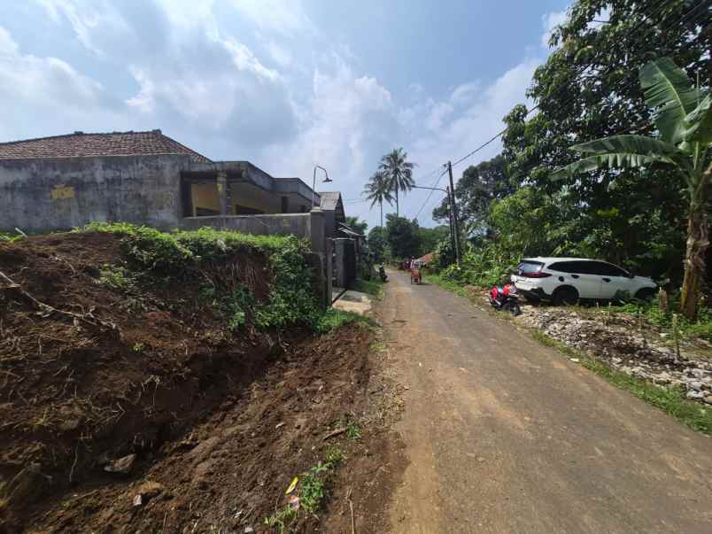 dijual tanah jalan ciburayut cigombong