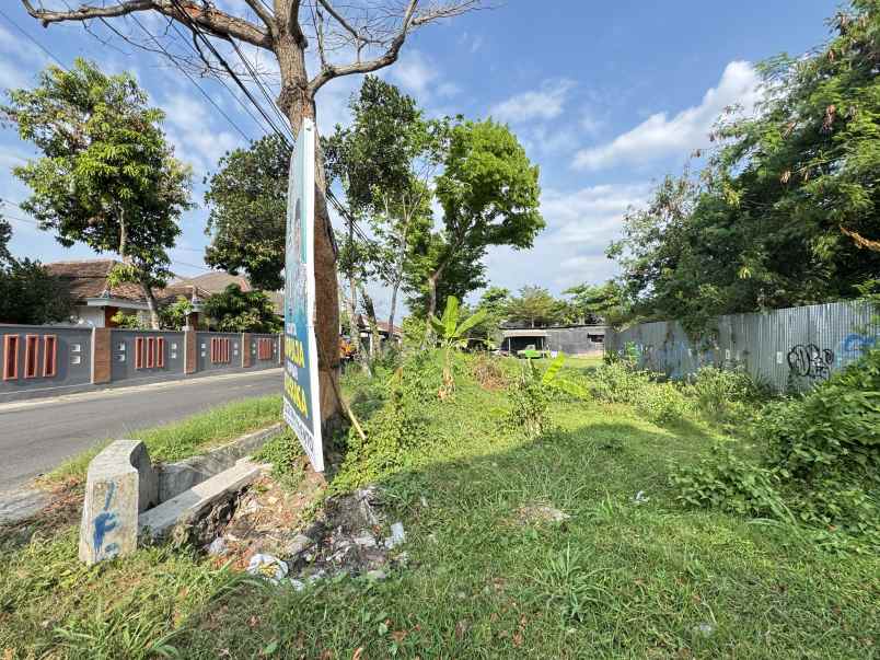 dijual tanah jalan sambisari