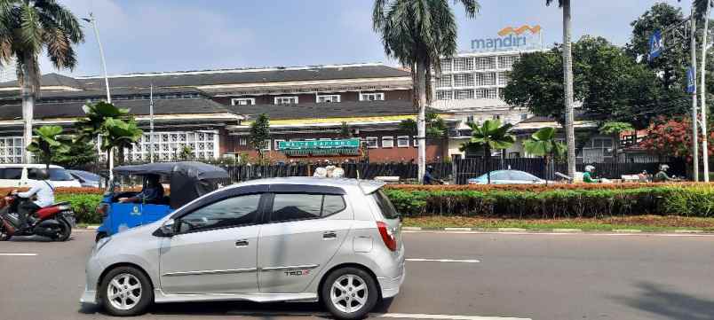 dijual tanah jl raya cut mutia menteng