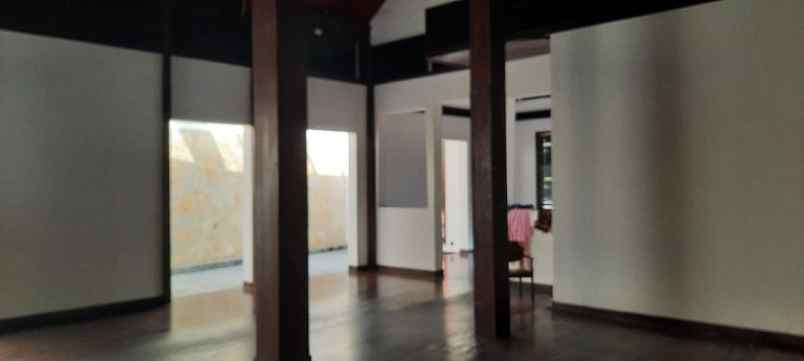 dijual tanah jl raya cut mutia menteng