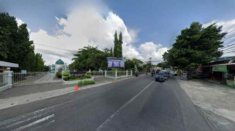 dijual tanah maguwoharjo depok sleman