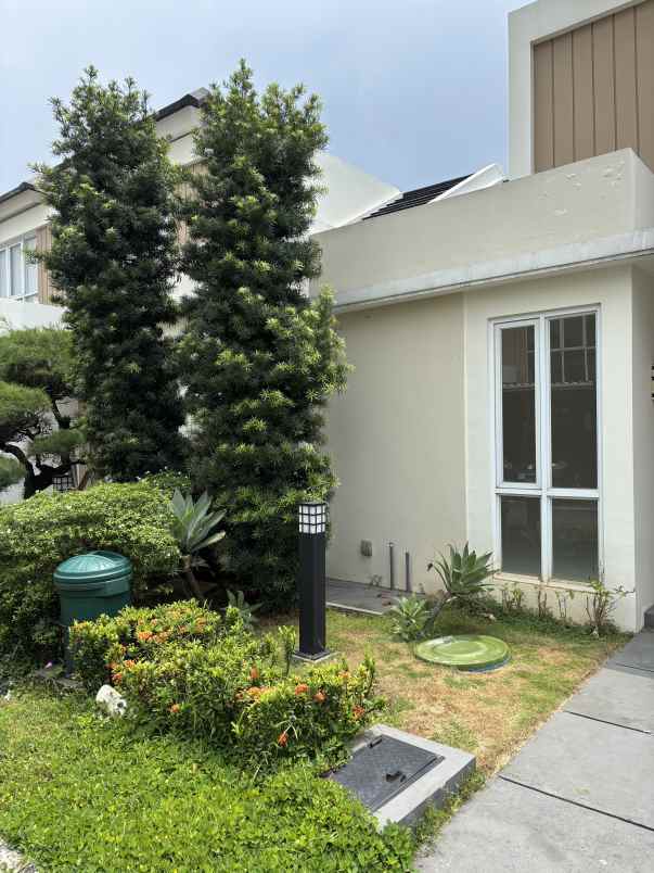 dijual unit rumah baru paramount petals