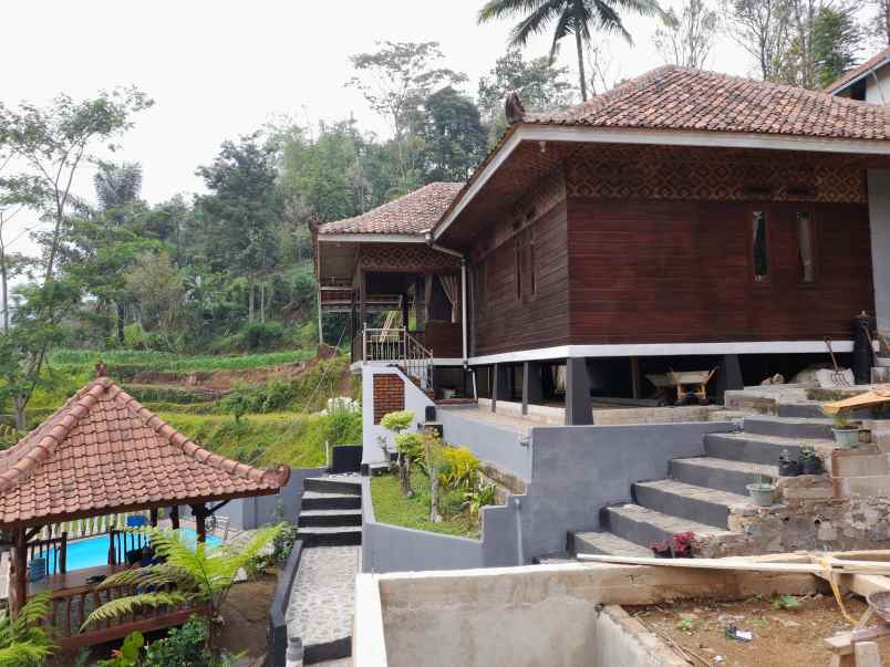 dijual villa bojong