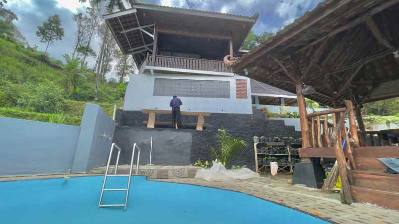 dijual villa bojong