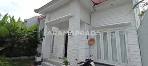 dijual villa seminyak