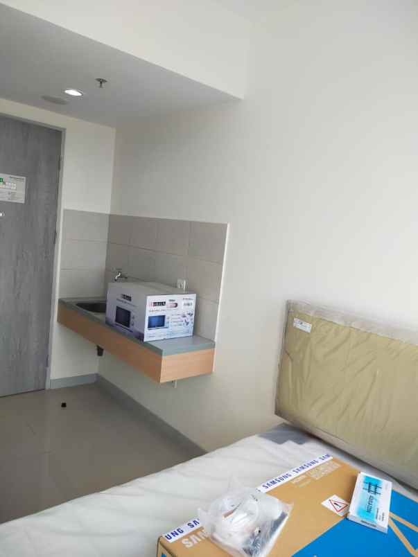 disewakan apartemen osaka riverview pik2