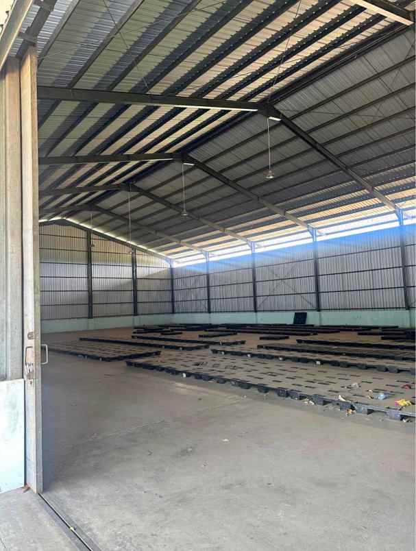 disewakan gudang di probolinggo