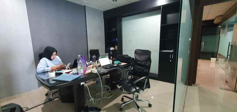 disewakan office space di kuningan