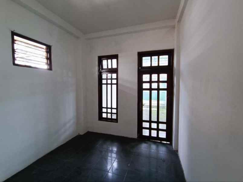 disewakan ruko gudang kantor raya diponegoro sidoarjo