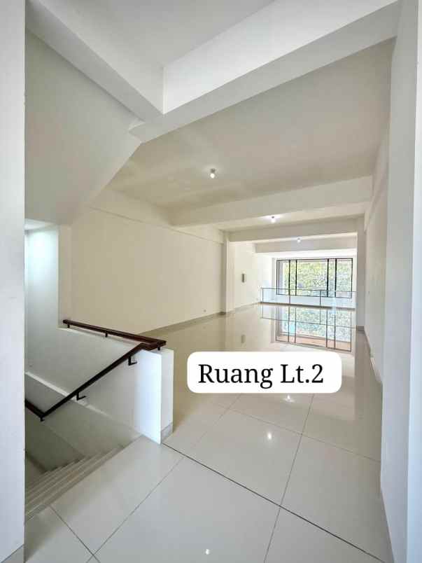 disewakan ruko gudang kantor the avenue merr