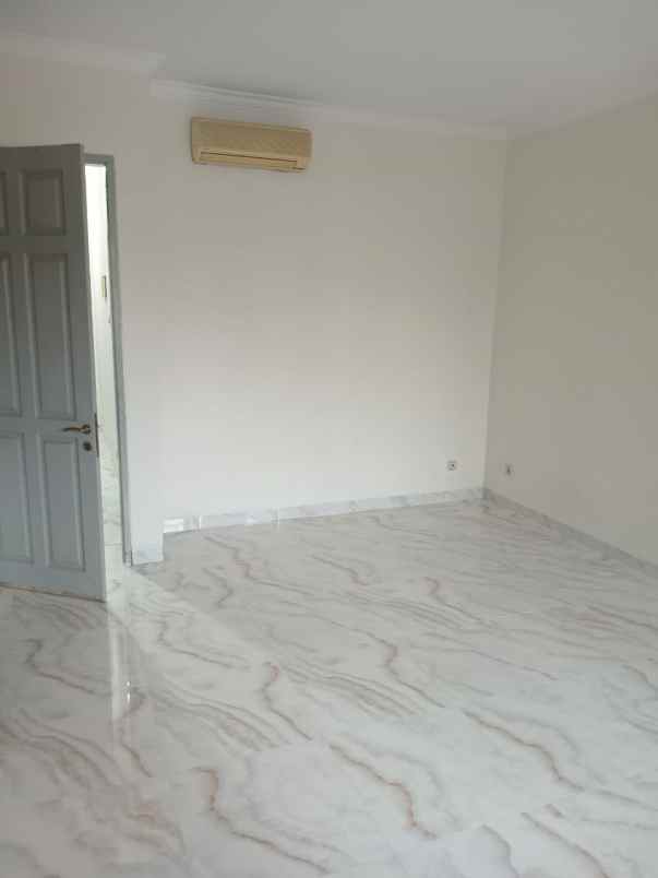 disewakan rumah bukit gading mediterania