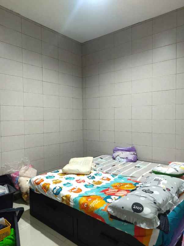 disewakan rumah cluster asia tropis