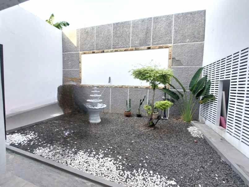 disewakan rumah cluster asia tropis