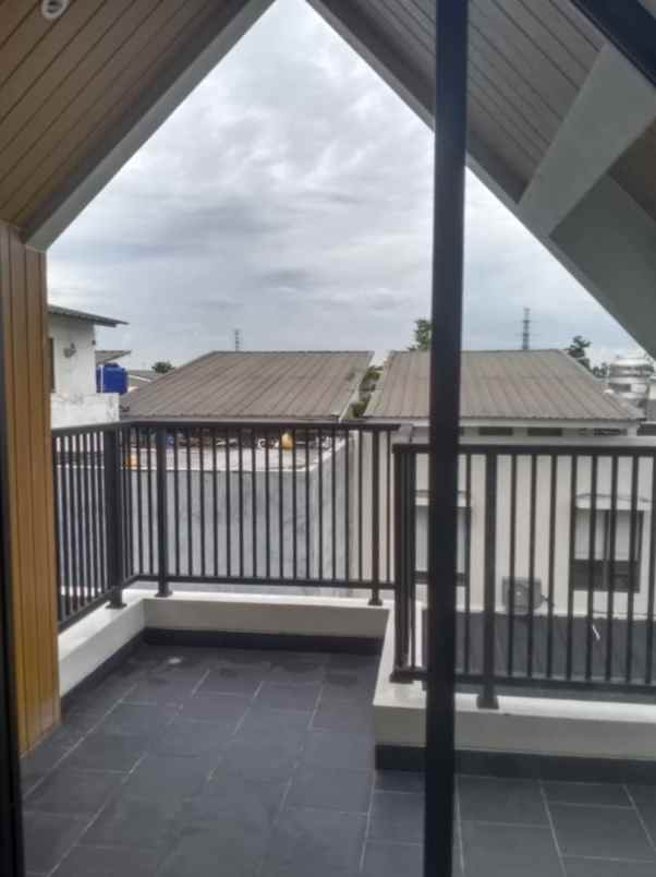 disewakan rumah cluster mahakam mts jgc