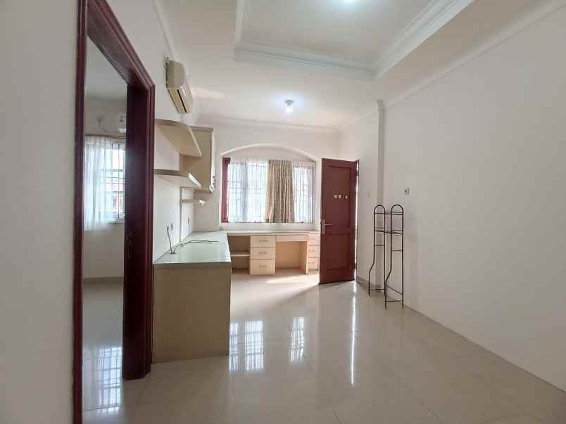 disewakan rumah gading residence kelapa gading