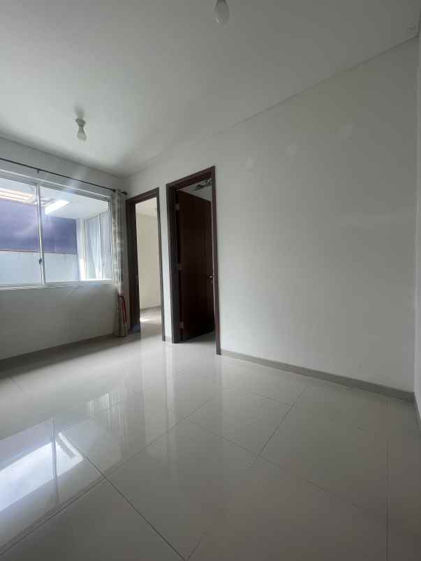 disewakan rumah graha natura e 70