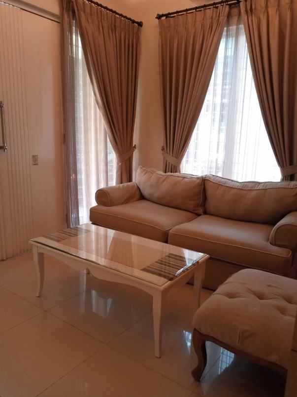 disewakan rumah kebayoran residence