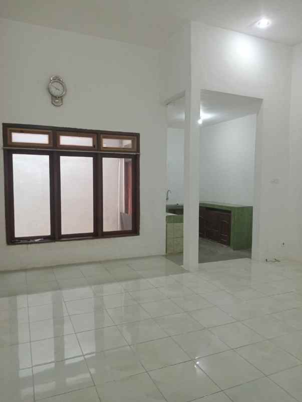 disewakan rumah medayu selatan