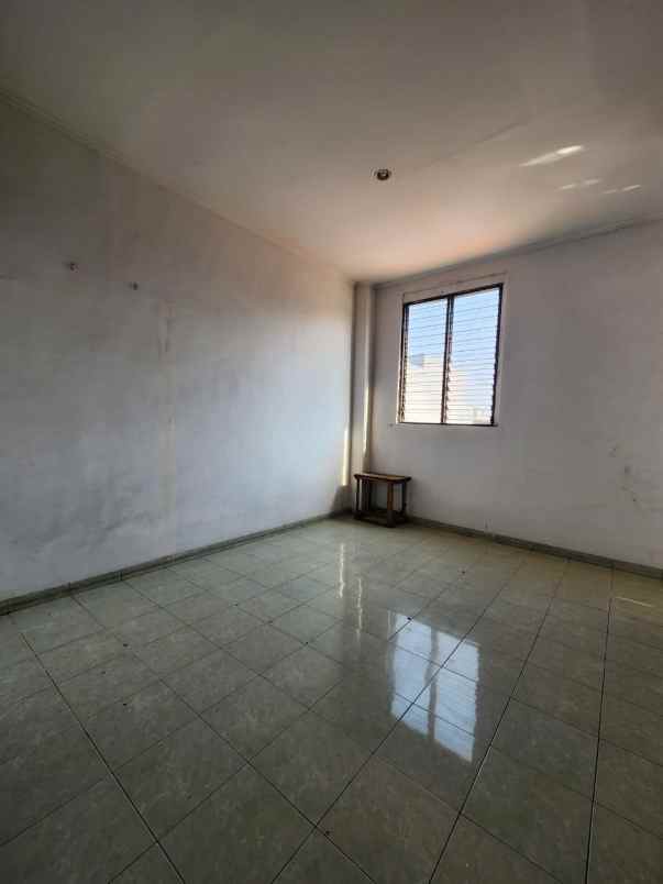 disewakan untuk usaha ruko raya nginden