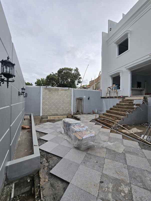 for sale new townhouse jagakarsa jaksel