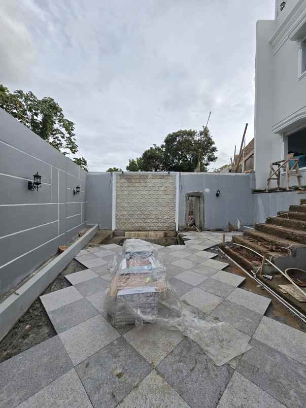 for sale new townhouse jagakarsa jaksel