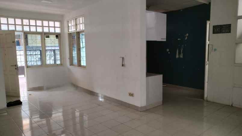 for sale rumah lama di tebet timur jakarta selatan