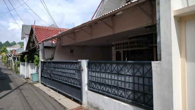 for sale rumah lama di tebet timur jakarta selatan