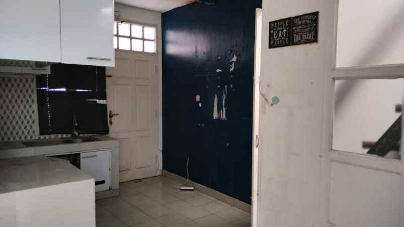 for sale rumah lama di tebet timur jakarta selatan