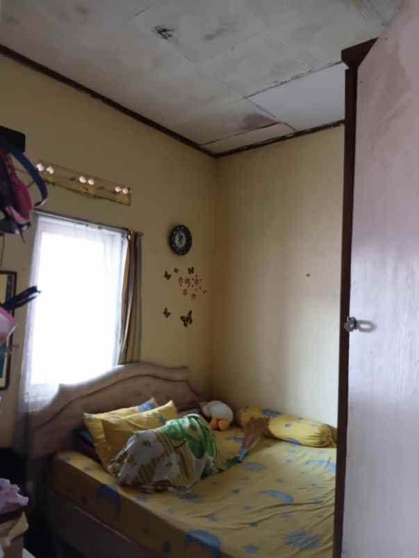 hitung tanah saja rumah di komplek taman bunga cilame