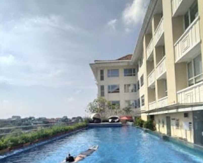 hotel ramai wisatawan pusat wisata jogja