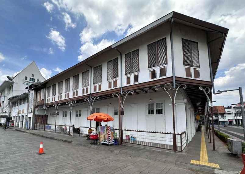 jual gedung warisan kota tua taman sari jak bar