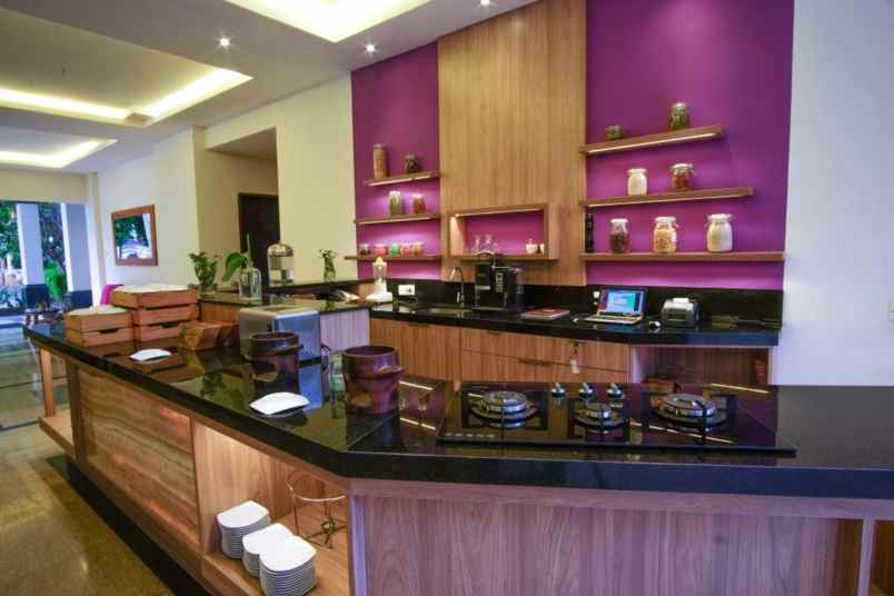 jual hotel bagus shm di mataram barat kota mataram ntb