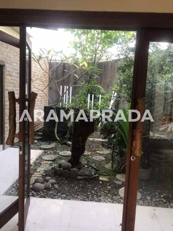 jual rumah 2 lantai 3 1 kamar nangka denpasar utara