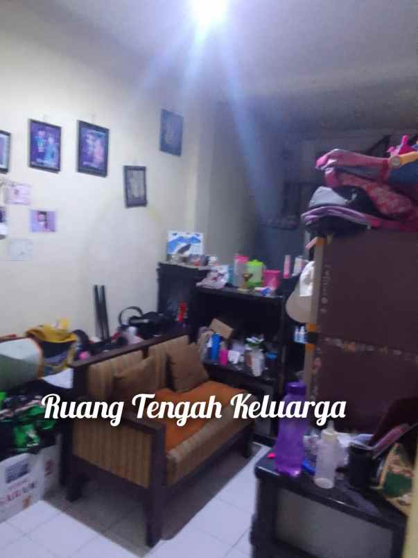 jual rumah 2 lantai siap huni