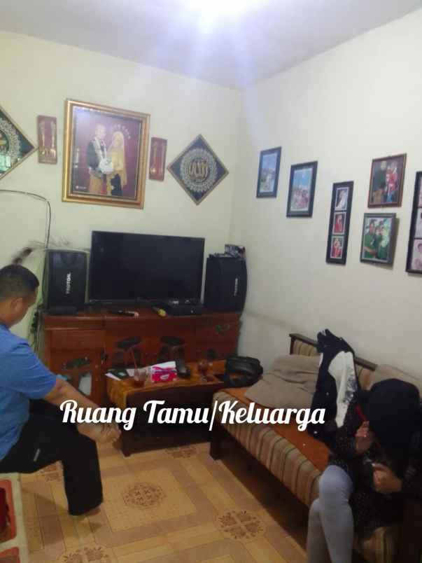 jual rumah 2 lantai siap huni