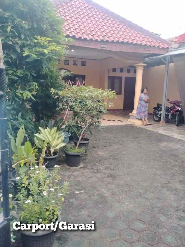 jual rumah besar 1 lantai