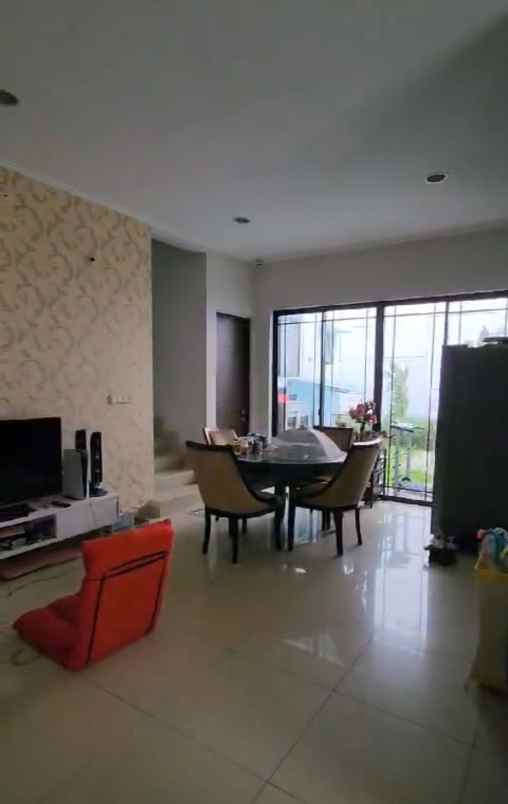 jual rumah furnished green lake