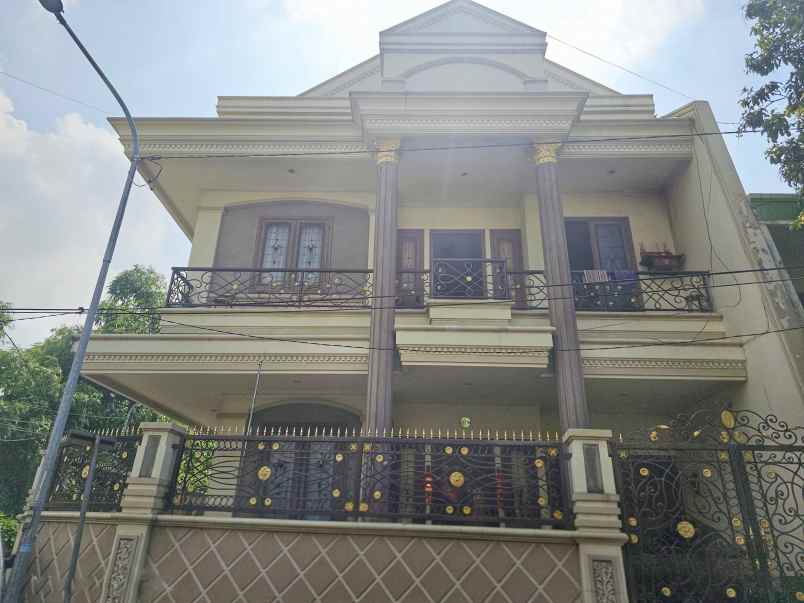jual rumah hook panjang jiwo permai surabaya