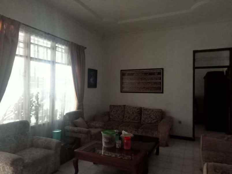 jual rumah lama terawat turangga buahbatu bandung