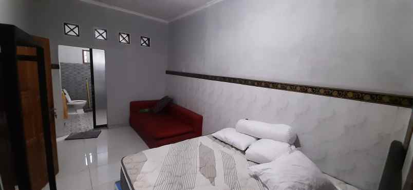 jual rumah semi vila di sentral lovina