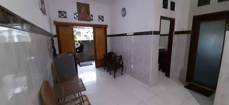 jual rumah semi vila di sentral lovina