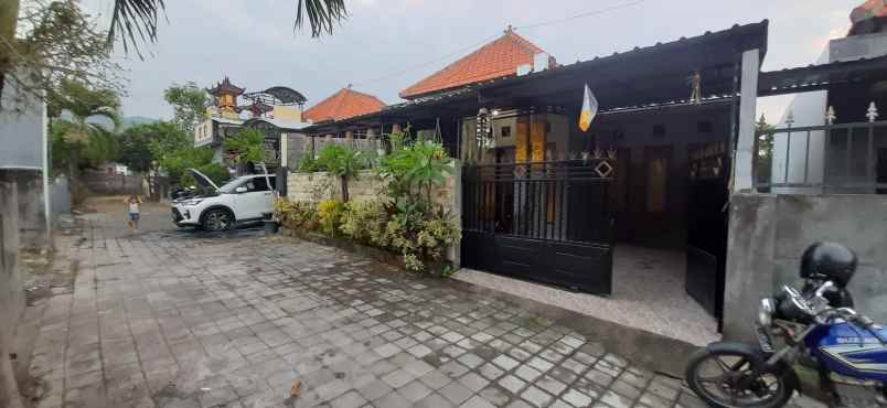 jual rumah semi vila di sentral lovina