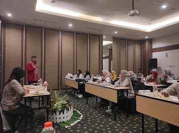 miliki hotel mewah bintang 4 berada di kota jogja