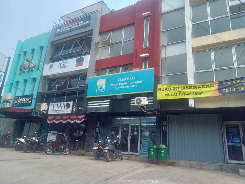 ruko green hills ciputat di sewakan