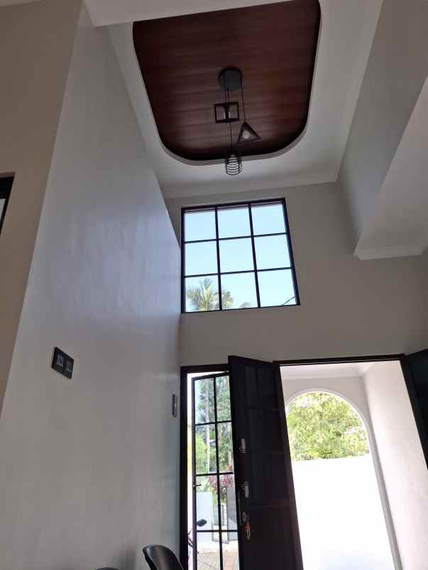 rumah 1 lantai design american modern di kota malang