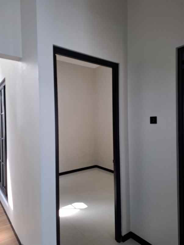 rumah 1 lantai design american modern di kota malang