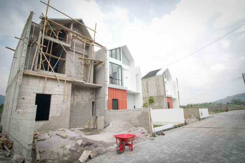 rumah 1 lantai model masa kini di bandung timur
