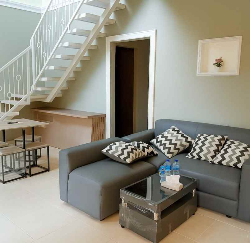 rumah 10 menit dari kampus unnes di semarang